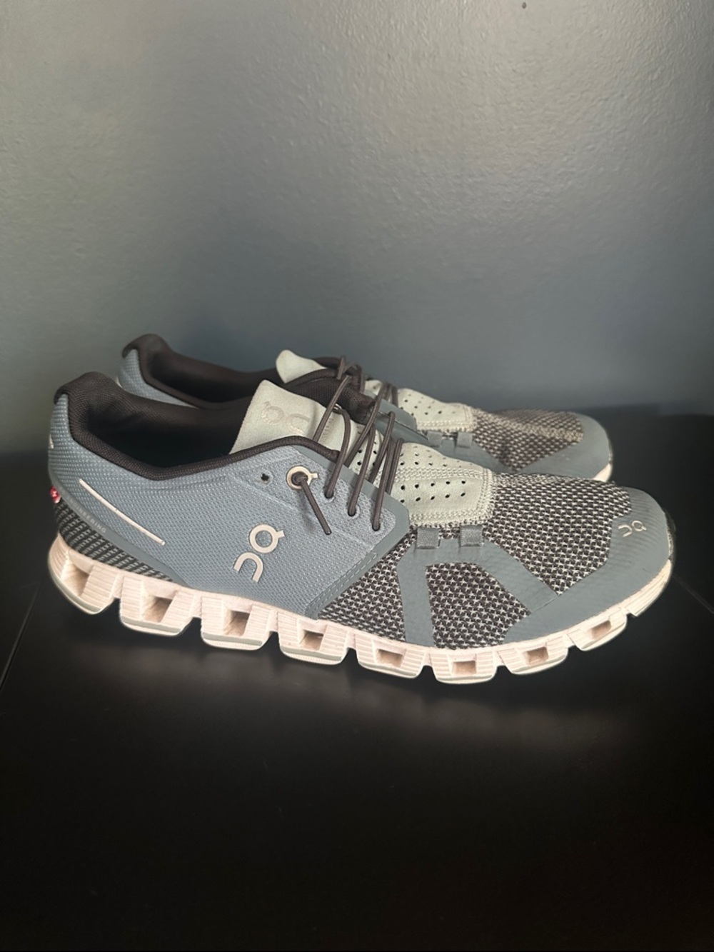 On Running Womens Cloud 5 Athletic Shoes in Blue and Gray